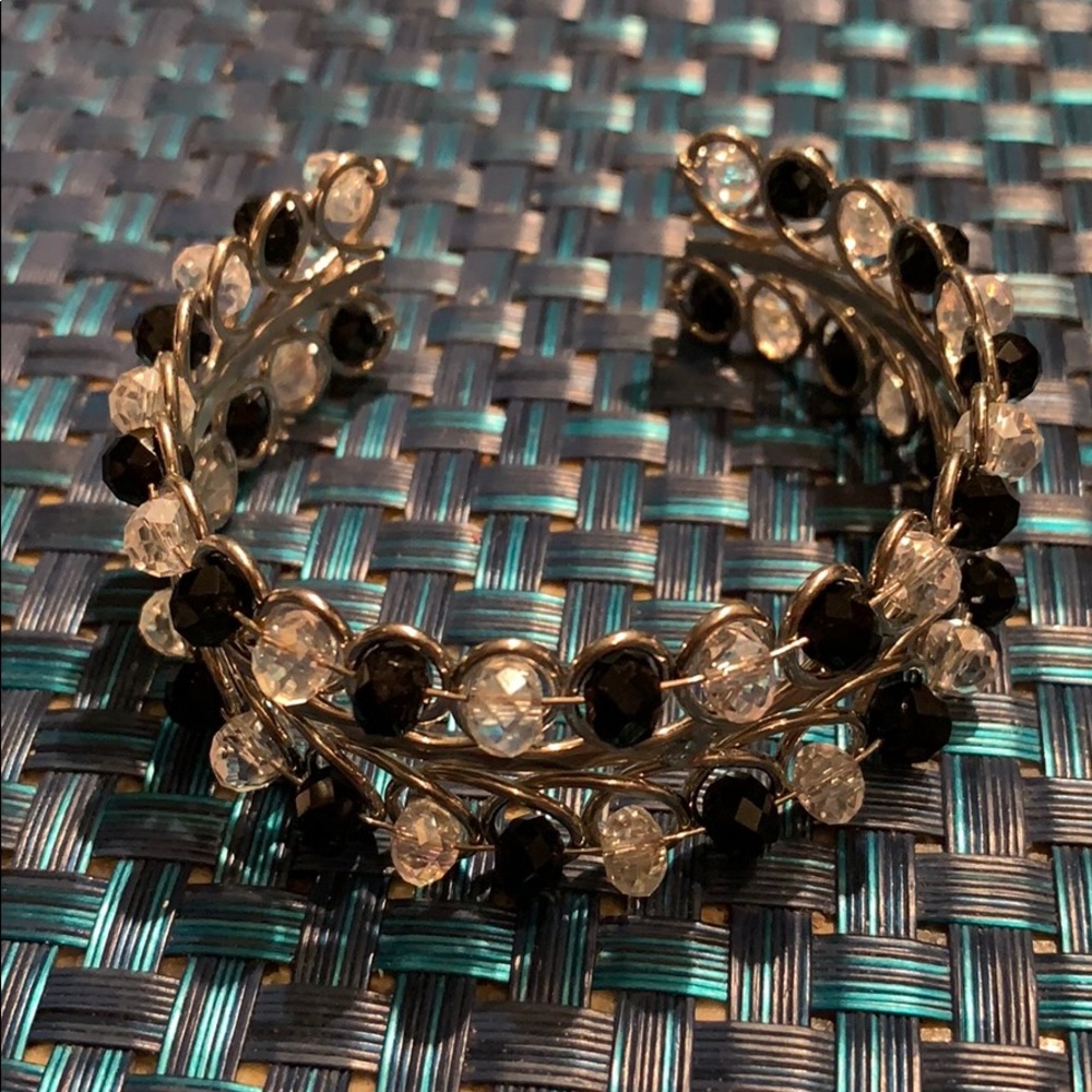 Pretty black & white crystal beads!